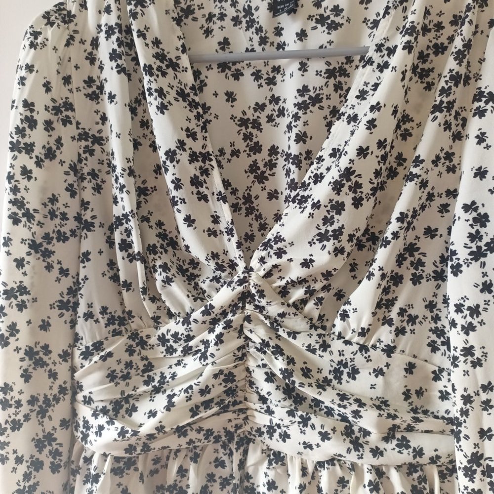 Blouse - Picture 2 of 2
